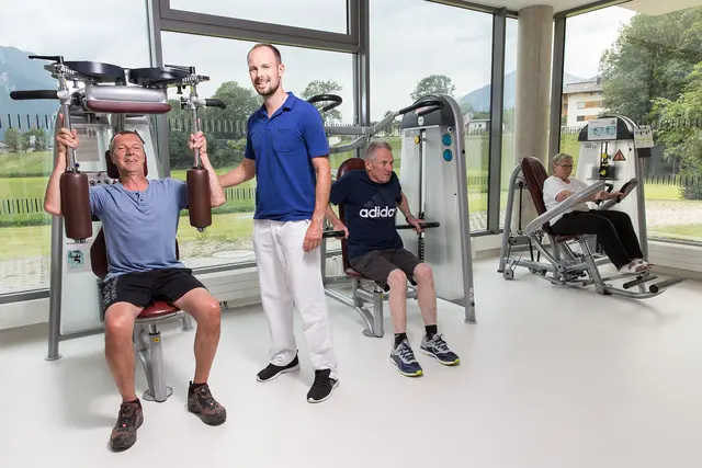 Mit einem gezielten Programm aus Bewegung, Schulung und mentaler Unterstützung kann die körperliche Leistungsfähigkeit bei Herz-Kreislauf-Erkrankungen gestärkt werden. | Foto: REHA Zentrum Münster