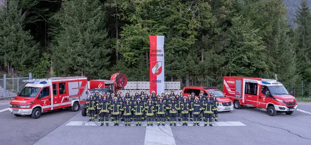 Die Mannschaft der Betriebsfeuerwehr der Plansee Group am Standort Breitenwang/Reutte. | Foto: Rolf Marke