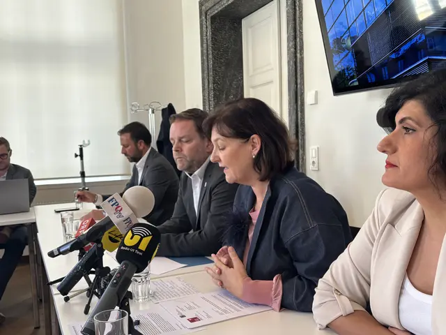 Gemeinschaftlichen fordern die Oppositionsvertreter Transparenz bei den Kosten der Sanierungspläne. | Foto: MeinBezirk