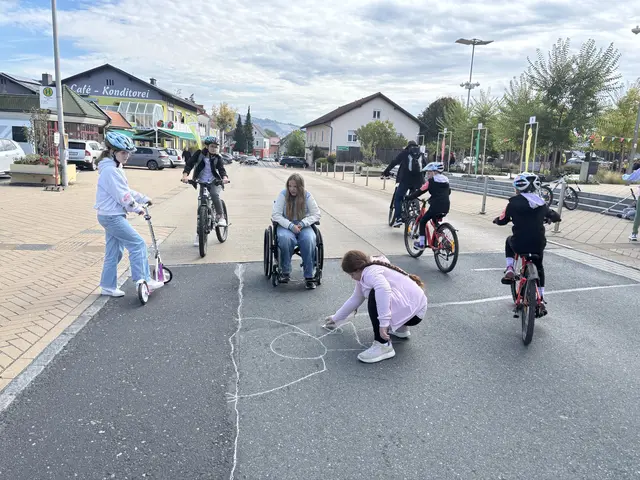 Der motorisierte Verkehr ruhte für genau 60 Minuten in Gleinstätten. Eine Straße verwandelte sich in eine lebendige Begegnungszone und einen großen Spielplatz für Jung und Alt. | Foto: MeinBezirk/Waltraud Fischer