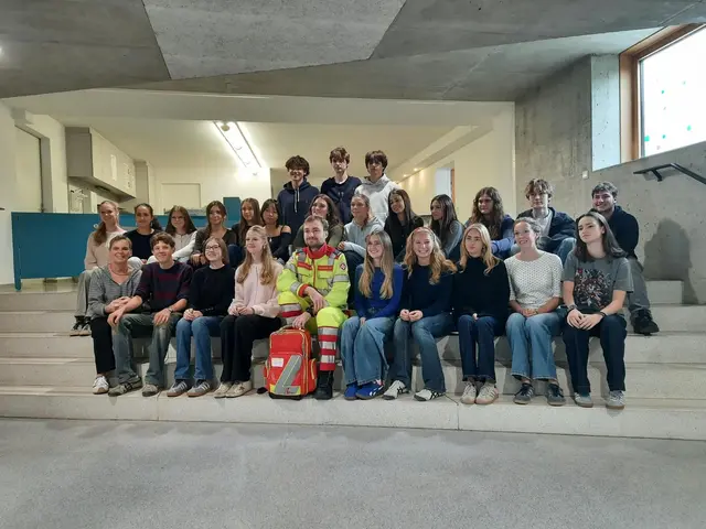Der ABS Floridsdorf - Donaustadt hat Schüler des Gymnasiums am Institut Neulandschulen Grinzing zu Ersthelfern ausgebildet. Die Ausbildung fand im Rahmen eines neuen Fachs statt. | Foto: Institut Neulandschulen Grinzing