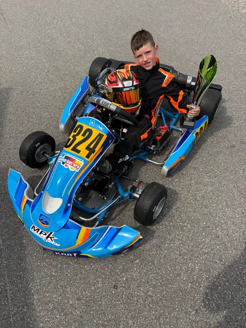 Der achtjährige Marcel Pfeiffenberger aus Roßleithen ist Steirischer Meister und Österreichischer Clubmeister 2026 im Kartsport (Bambini-Klasse). | Foto: Pfeiffenberger