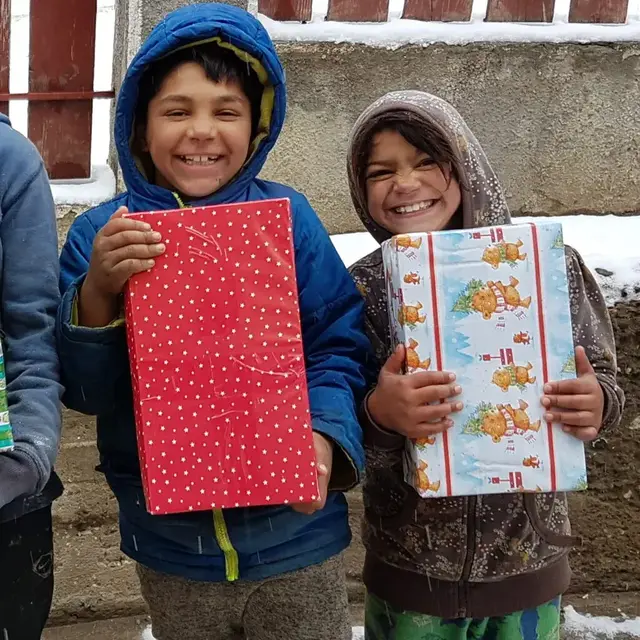 Über 1.000 liebevoll gefüllte Schuhkartons wurden 2025 im Pongau und Tennengau verpackt und gesammelt. | Foto: Verein Weihnachtsfreude