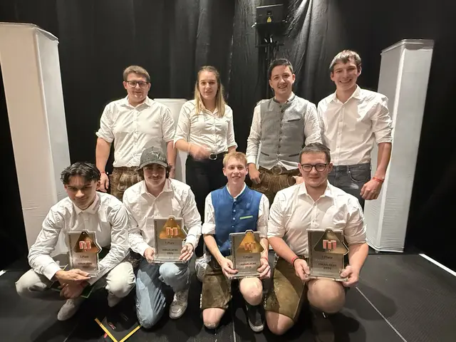 Alle Teilnehmer aus OÖ: 1. Reihe v. l.: Alexander Raidel, Michael Lang, Felix Schmidseder, Kilian Domberger, 2. Reihe v. l.: Michael Wimleitner, Michelle Huber, Simon Peter Reischl, Timo Dürnberger, Jonas Holzer | Foto: WKV/Eva Rauch