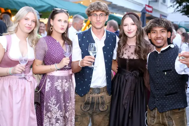 Wer Weiz sagt, muss auch Mulbratlfest sagen – auch hier zieht, bevor die Gäste feiern können, das Stadtmarketing entscheidende Fäden.  | Foto: Tauser 
