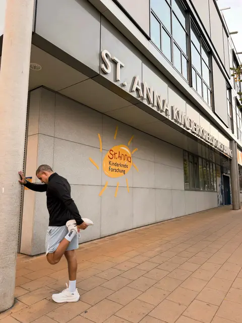 Das Motto des Projekts lautet: "Für diejenigen, die viel zu früh kämpfen müssen.“ | Foto: Soma Santa