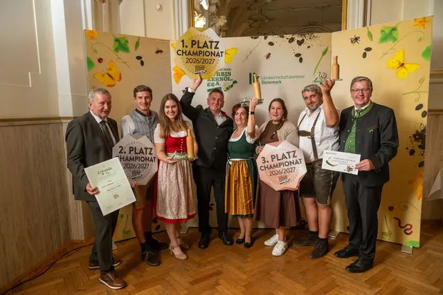 Die Gewinner der drei Stockerplätze mit Franz Labugger (l.) und Andreas Steinegger (r.) | Foto: LK Steiermark/Kristoferitsch