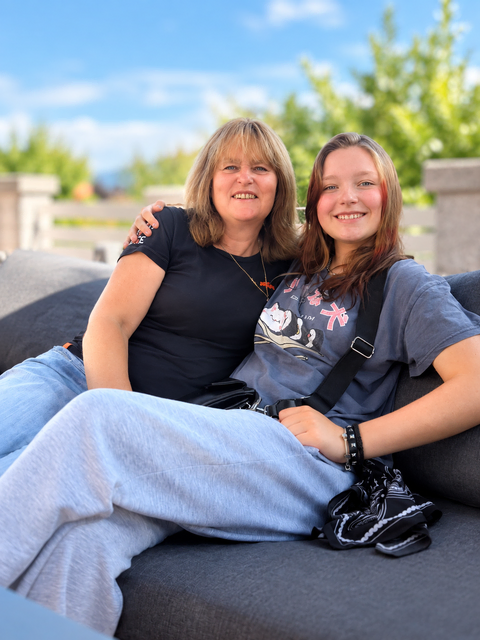 Tagesmutter Edeltraud Hoog mit Lorena List. | Foto: Tagesmütter Innviertel gGmbH