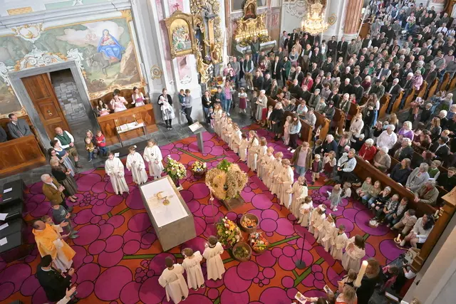 Das Erntedank- und Pfarrfest in der Basilika im Jahr 2025. Eindrücke aus einem sehr aktiven Pfarrleben in der Stadt Weiz.  | Foto: Pfarre Weiz 