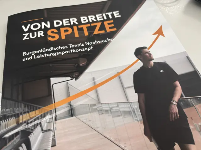 Ein eigens erstellter Info-Folder informiert über die Neuerungen im burgenländischen Nachwuchstennis.  | Foto: Stefan Schneider/MeinBezirk