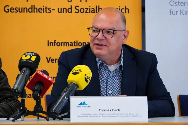 Thomas Beck, Psychologische Leitung Kompetenzzentrum Gewaltambulanz und Obmann des Österreichische Dachverband der Opferschutzgruppen im Gesundheits- und Sozialbereich | Foto: Sistad/Tirol Kliniken