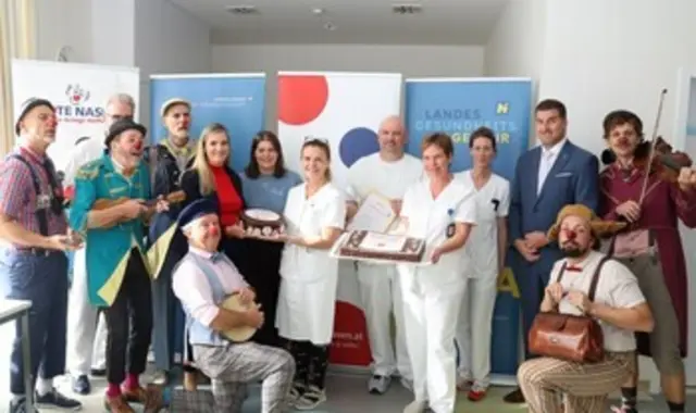 Seit 30 Jahren bringen die ROTE NASEN Lachen und Freude auf die Kinder- und Jugendabteilung des Landesklinikums Mistelbach-Gänserndorf. | Foto: LGA