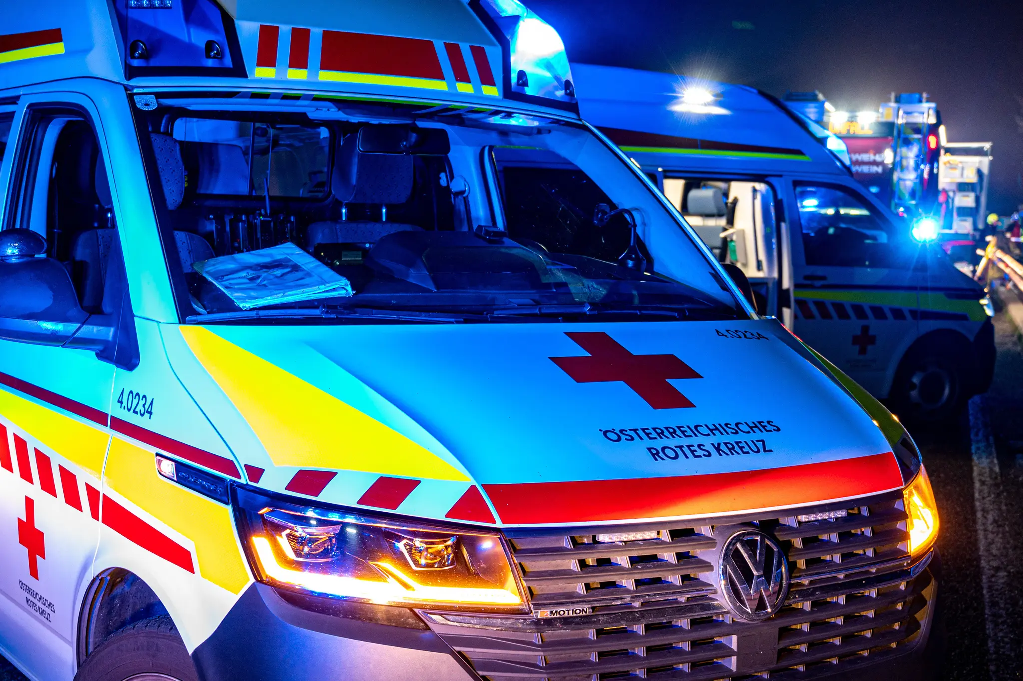 Fatal accident: 29-year-old passenger dies in serious crash in Ebensee - | ...