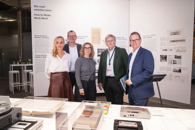 v.l.n.r.: Daniela Knieling (Geschäftsführerin bei respACT), Stefan Stallinger (EVN Vorstandsdirektor), Alexandra Wittmann (EVN Vorstandsdirektorin), Reinhard Wolf (EVN Aufsichtsratsvorsitzender), Stefan Szyszkowitz (EVN Vorstandssprecher). | Foto: Daniela Matejschek“-respACT/EVN 