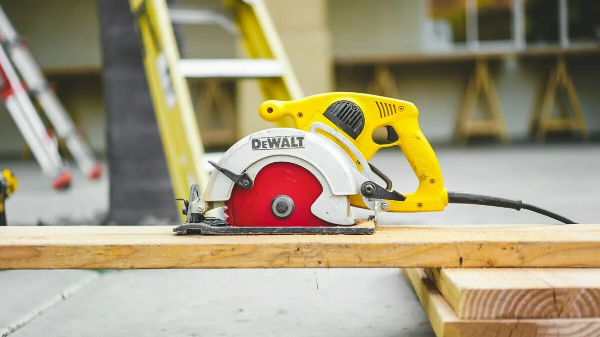 Construction site theft in Seefeld: Unknown perpetrators steal valuable ...