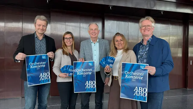 Musikschuldirektor Josef Bratl, Eva Glössl (Veranstaltungsmanagement), Johann König (Leitung Kultur und Spielstätten Weiz), Angela Kahr (Veranstaltungsmanagement) und GR Hermann Mauritsch, Kulturreferent von Weiz (v. l.), präsentierten das hochkarätige Abo 2027 | Foto: Kunsthaus