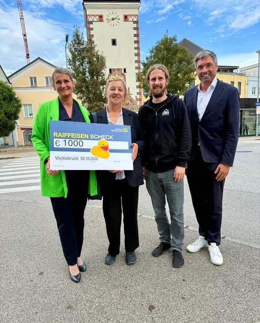 Gesundheitsreferentin Tanja Grander, Senka Causevic und Daniel Konrad von der Volkshilfe Vöcklabruck sowie Bürgermeister Peter Schobesberger (v.l). | Foto: Schobesberger