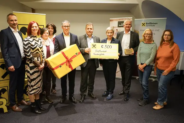 Die Raiffeisenbank unterstützt heuer die Kindergärten im Bezirk Mattersburg mit einer besonderen Spendenaktion zum Weltspartag.  | Foto: Stadtgemeinde Mattersburg