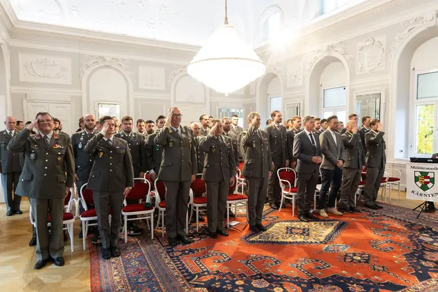 Neue Führungskräfte des österreichischen Bundesheeres wurden im Spiegelsaal der Kärntner Landesregierung empfangen. | Foto: LPD Kärnten/Just