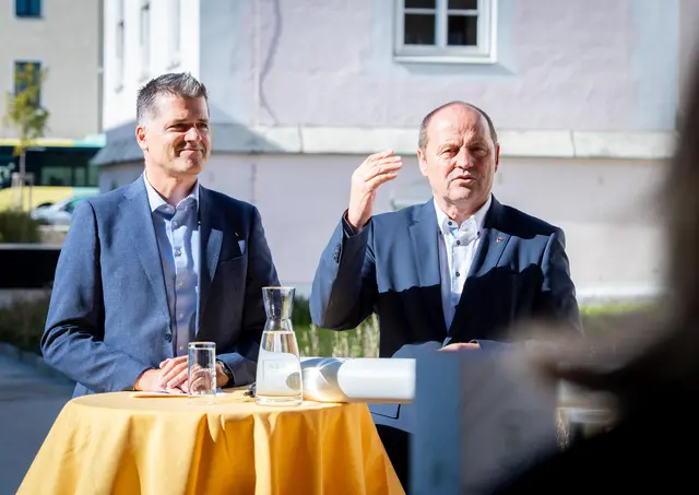 „Die Energiewende gelingt nur, wenn möglichst viele Menschen mitmachen“, betont Energielandesrat Josef Geisler. | Foto: Land Tirol/Hörmann