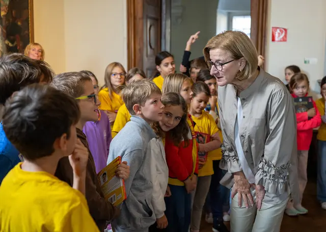 Entdecken, staunen und Neues ausprobieren: Der Kinderlandesfeiertag bietet am 15. November ein buntes Programm aus Kunst, Kultur, Wissenschaft und Natur – bei freiem Eintritt. | Foto: NLK Burchhart