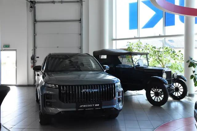 Den JAECOO 7 gibt es bereits seit September 2025 im Autohaus Weintritt. | Foto: Dorottya Fejes/MeinBezirk