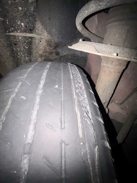 Die Polizei nahm dem 18-Jährigen wegen mangelnder Verkehrs- und Betriebssicherheit die Kennzeichentafeln ab. | Foto: LPD NÖ