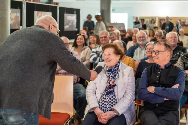 Kulturstadtrat Otmar Garschall, Wirtin Ernestin Thiel, Wirt Werner Griessler | Foto: Filmgut Thomas Zeller