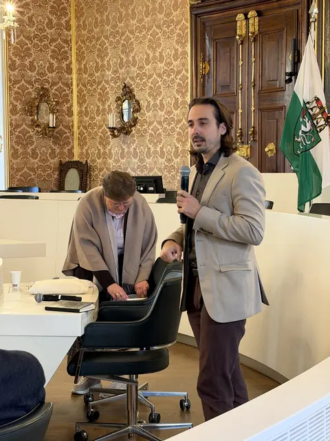 Florian Eigletsberger, MPA 
Pressesprecher, Öffentlichkeitsarbeit, Kommunikation