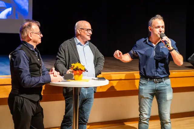 Wirt Werner Griessler, Kulturstadtrat Otmar Garschall, Wirt Paul Griessler | Foto: Filmgut Thomas Zeller
