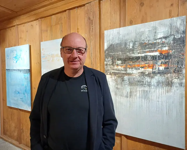 Obmann Josef Hojnick und sein Team von Kultur Winkl Prutz setzen sich mit großem Engagement für ein abwechslungsreiches Kulturangebot ein und schaffen Raum für bildende Kunst, Film, Fotografie sowie Literatur und Kleinkunst. | Foto: Monika Hammerl
