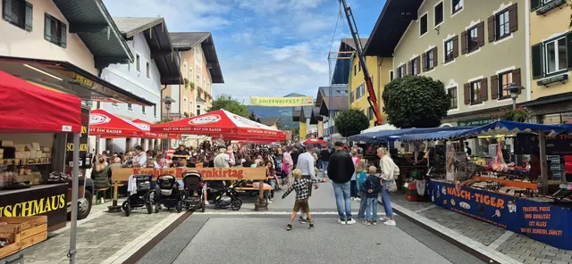 Kuchler Kirtag in der Marktstraße. | Foto: TVB Kuchl