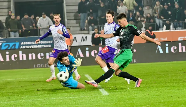 In dieser Szene hötte der Ausgleich fallen müssen - Luis Gstrein scheiterte aber am Salzburg.-Keeper. | Foto: Hassl