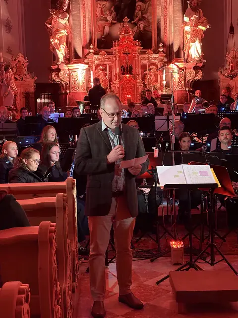 Die Begrüßung in der Pfarrkirche Kappl übernahm Harald Pöll, stellvertretender Obmann des Pfarrkirchenrats. | Foto: Elisabeth Zangerl