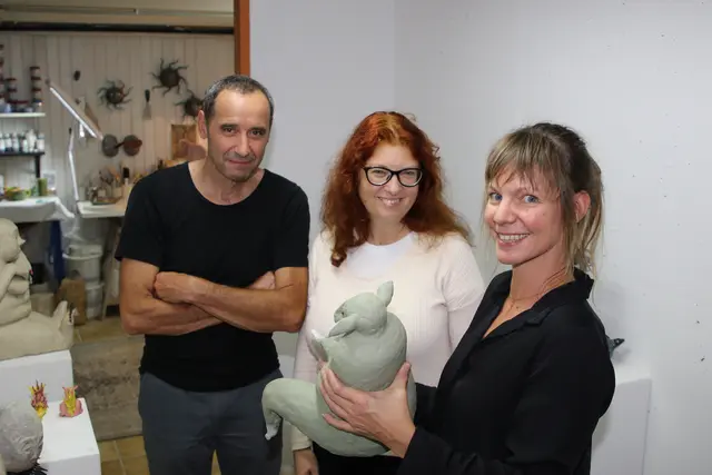 Über den Besuch der Nachbarn Martin und Sabine freute sich Olivia Weiss natürlich sehr.