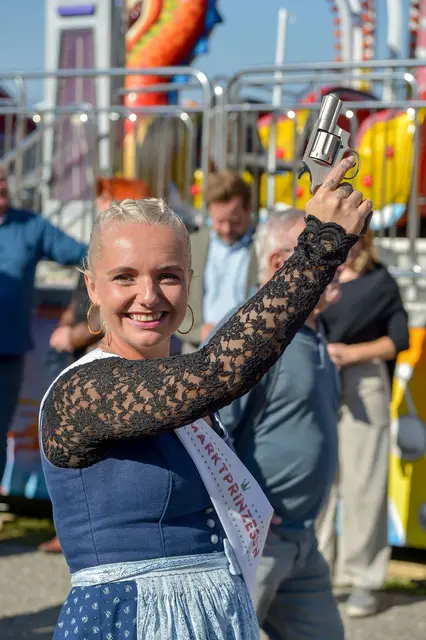 Marktprinzessin Miriam Findenig gab den offiziellen Startschuss. | Foto: Gerhard Pulsinger