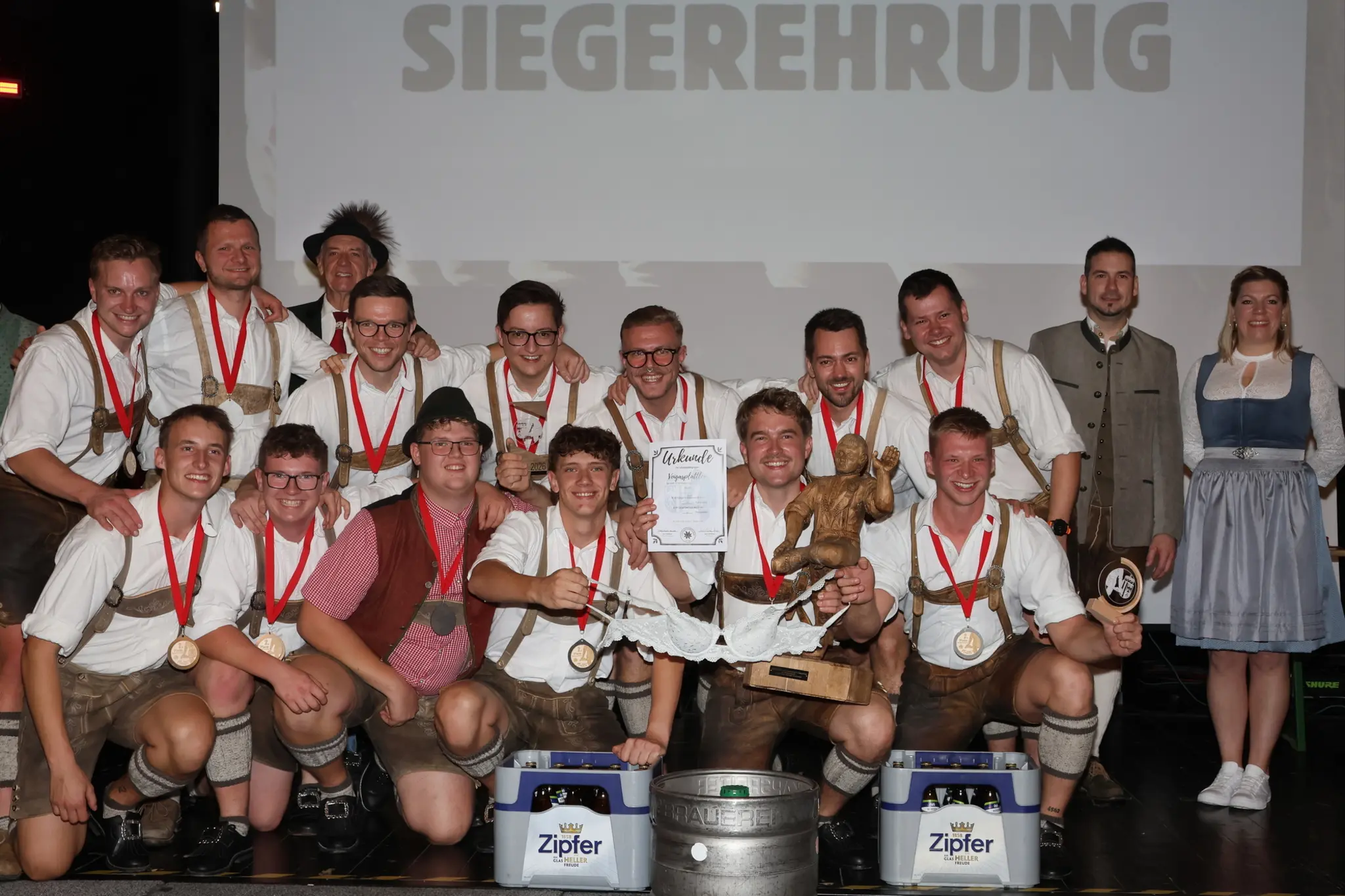 Schuhplattler competition 2026: Voigasplattler from Pichl near Wels won ...