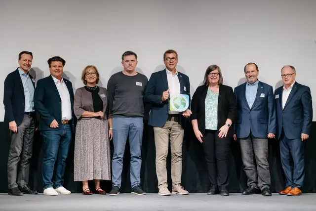 Rainer Handlfinger, Ober-Grafendorf, Gernot Höller &amp; Maria Kogler, Neuhofen an der Ybbs; Alexander Prinz, Eschenau; Josef Berger, Dunkelsteinerwald; Petra Schön, Geschäftsführerin Klimabündis Niederösterreich; Walter Heimerl-Lesnik, St. Pölten; Herbert Wandl, Vorstandsvorsitzender | Foto: 2026psb/Stadtgemeinde-Baden/c.kollerics