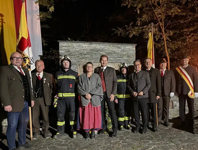 Josef Lobnig (3. vo re), Markus Lakounigg (4. vo re), Jörg Schretter (6. vo re), Carmen Furian (7. vo re), Gerald Grebenjak (links
