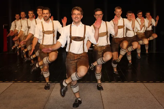 Die Voigasplattler aus Pichl bei Wels konnten sich 2026 beim Plattler-Landesbewerb im Neuhofen den Meistertitel holen. | Foto: Gerhard Hütmeyer