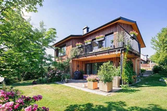 Die Firma Buchner ist spezialisiert auf Öko-Hausbau mit Holz. | Foto: Buchner