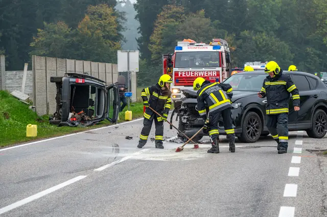 Schwerer Verkehrsunfall auf der B120 in Steinfelden | Foto: Team Fotokerschi