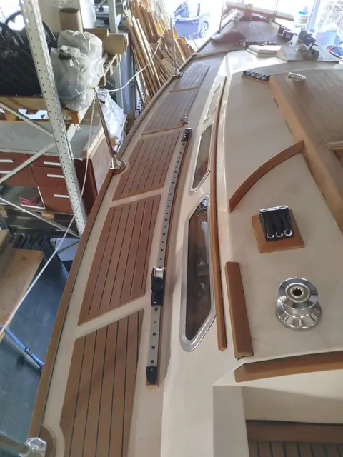 Tausende Arbeitsstunden flossen in Edt bei Lambach in den Bau des Segelbootes "Berta" von Hans Pierecker. | Foto: Pierecker
