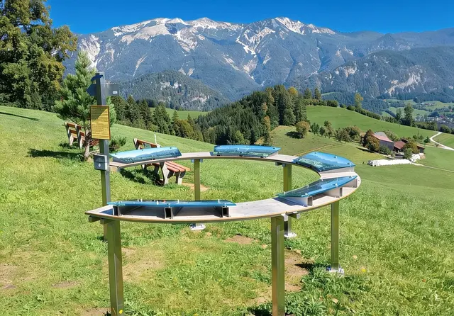 Der bekannte Aussichtspunkt auf dem Stummerkogel in Roßleithen wurde neu gestaltet und modernisiert. | Foto: Pawluk