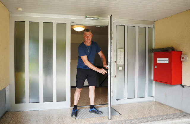 Harald Moser hat Villachs Wohnhäuser im Blick. | Foto: MeinBezirk.at