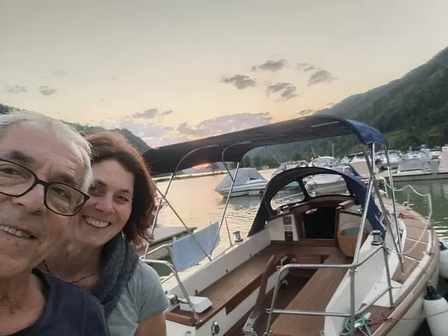 Hans Pierecker und seine Gattin fuhren mit dem Boot "Marke Eigenbau" von der Schlögener Schlinge bis ans Schwarze Meer. | Foto: Pierecker