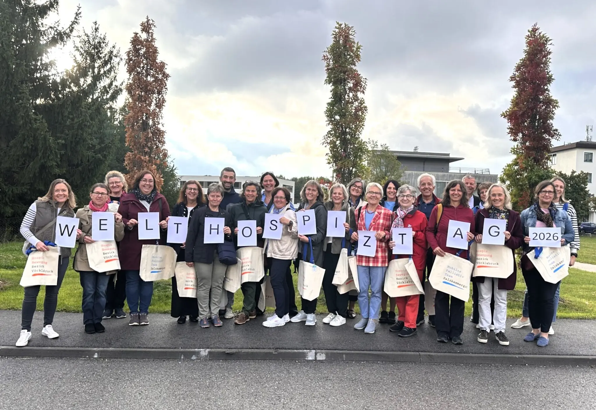 New bags as a token of appreciation: A thank you for hospice volunteers - ...