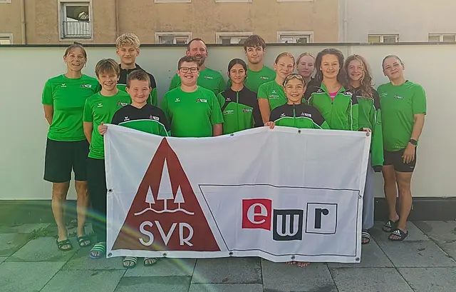 Mit fünf Podestplätzen und zahlreichen persönlichen Bestleistungen sorgte das Team für einen gelungenen Start ins Wettkampfjahr. | Foto: SVR ZV Schwimmen