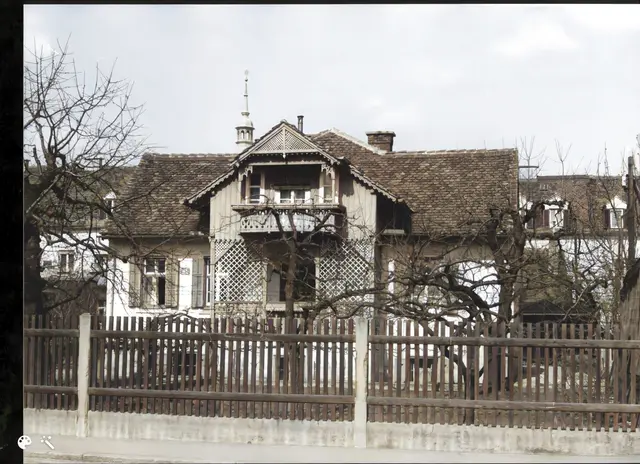 Fotograf Viktor Reichenauer dokumentierte ein Landhaus in der Georgigasse vor dessen Abbruch in den 1980er Jahren. | Foto: Viktor Reichenauer/Sammlung Kubinzky