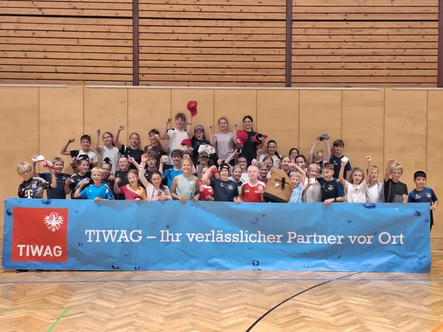 Großer Einsatz, gute Stimmung: Die Nachwuchsrodler:innen beim Athletikwettkampf powered by Tiroler Wasserkraft. | Foto: Rodel Austria